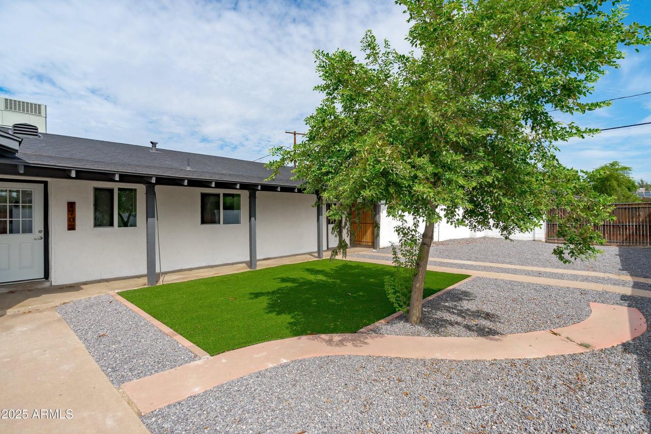 1702 W Indian School Rd., Phoenix, AZ 85015
