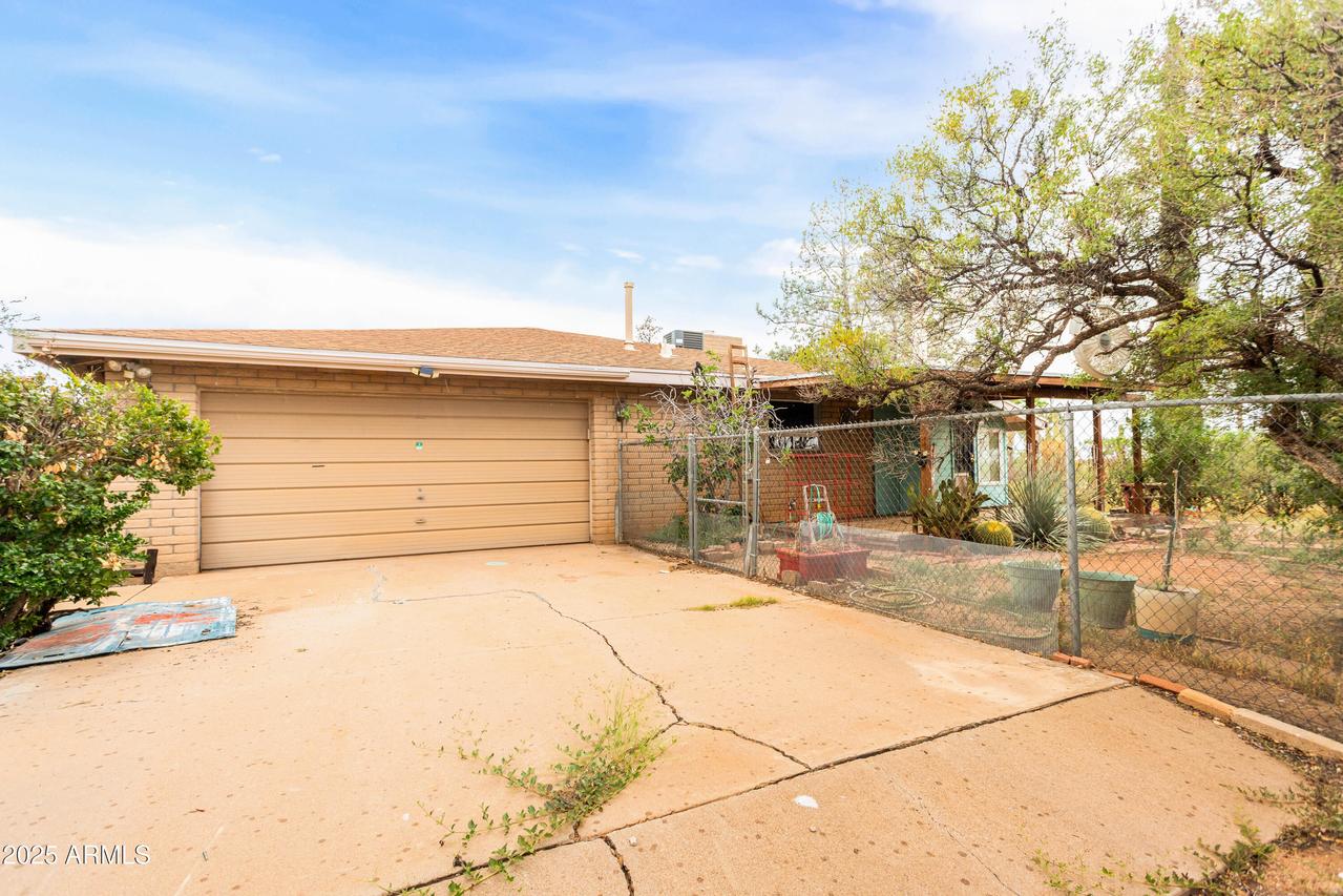 1905 E San Juan Capistrano Dr., Sierra Vista, AZ 85635