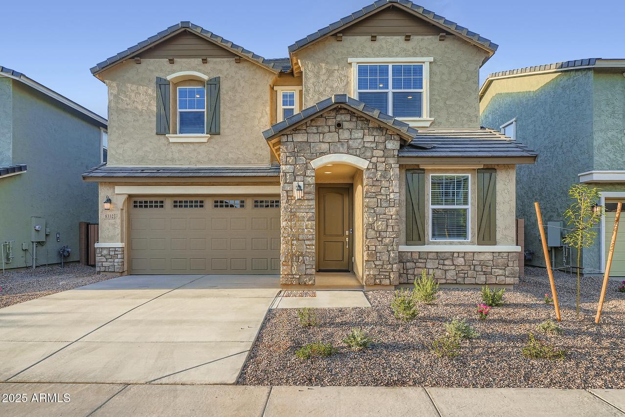 8332 E Petunia Ave., Mesa, AZ 85212
