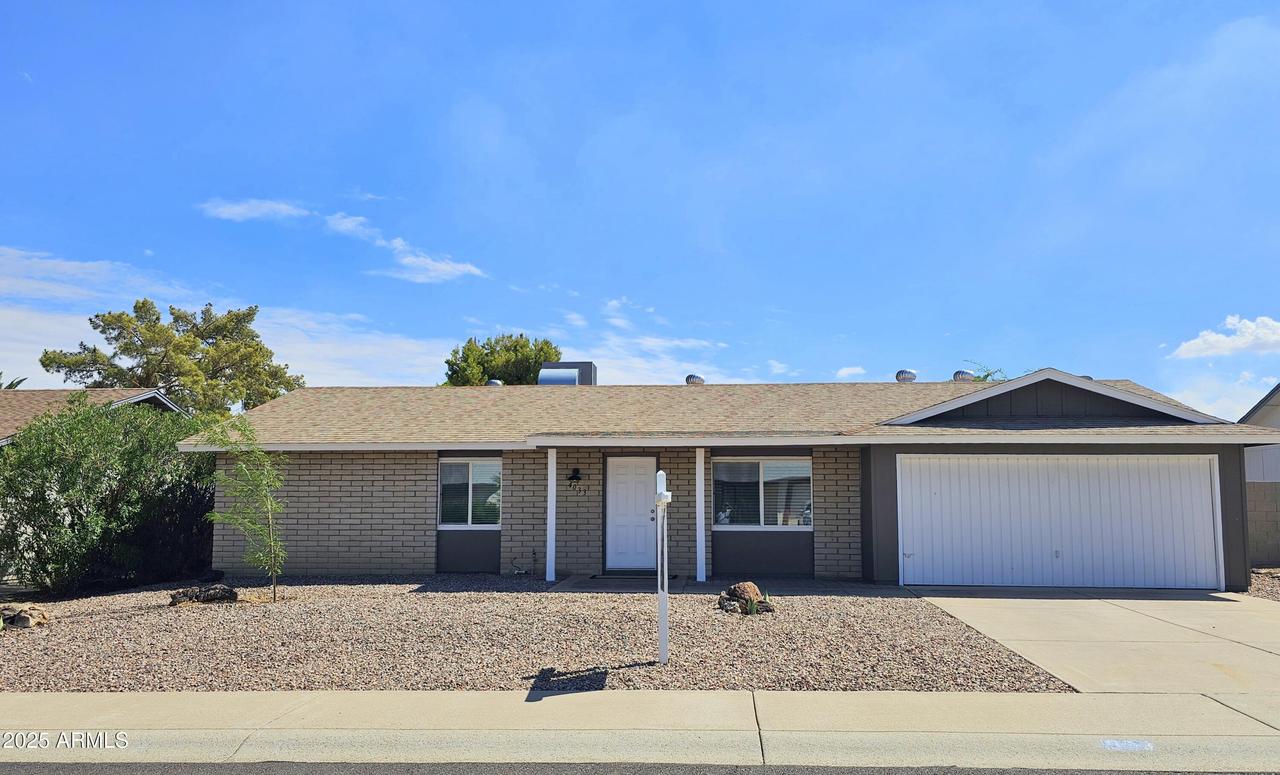 4033 E Tamaya St., Phoenix, AZ 85044