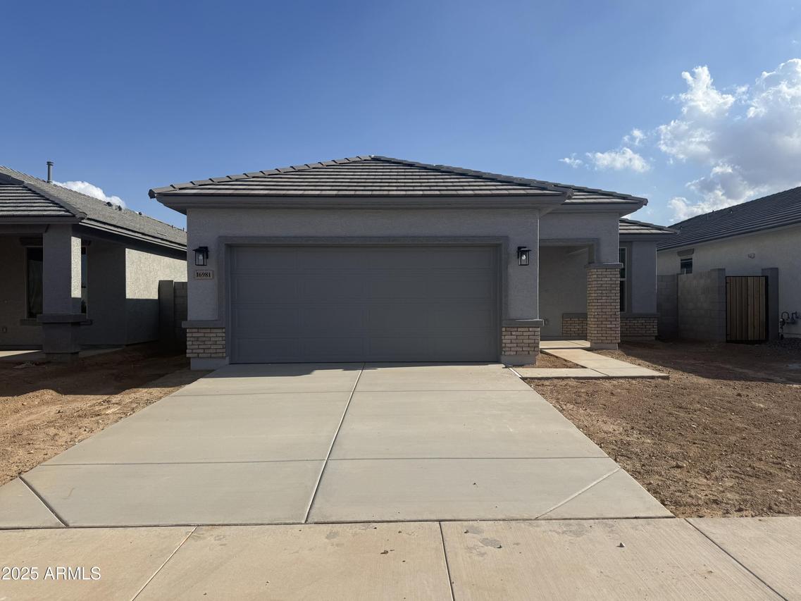 16981 W Spur Dr., Surprise, AZ 85387