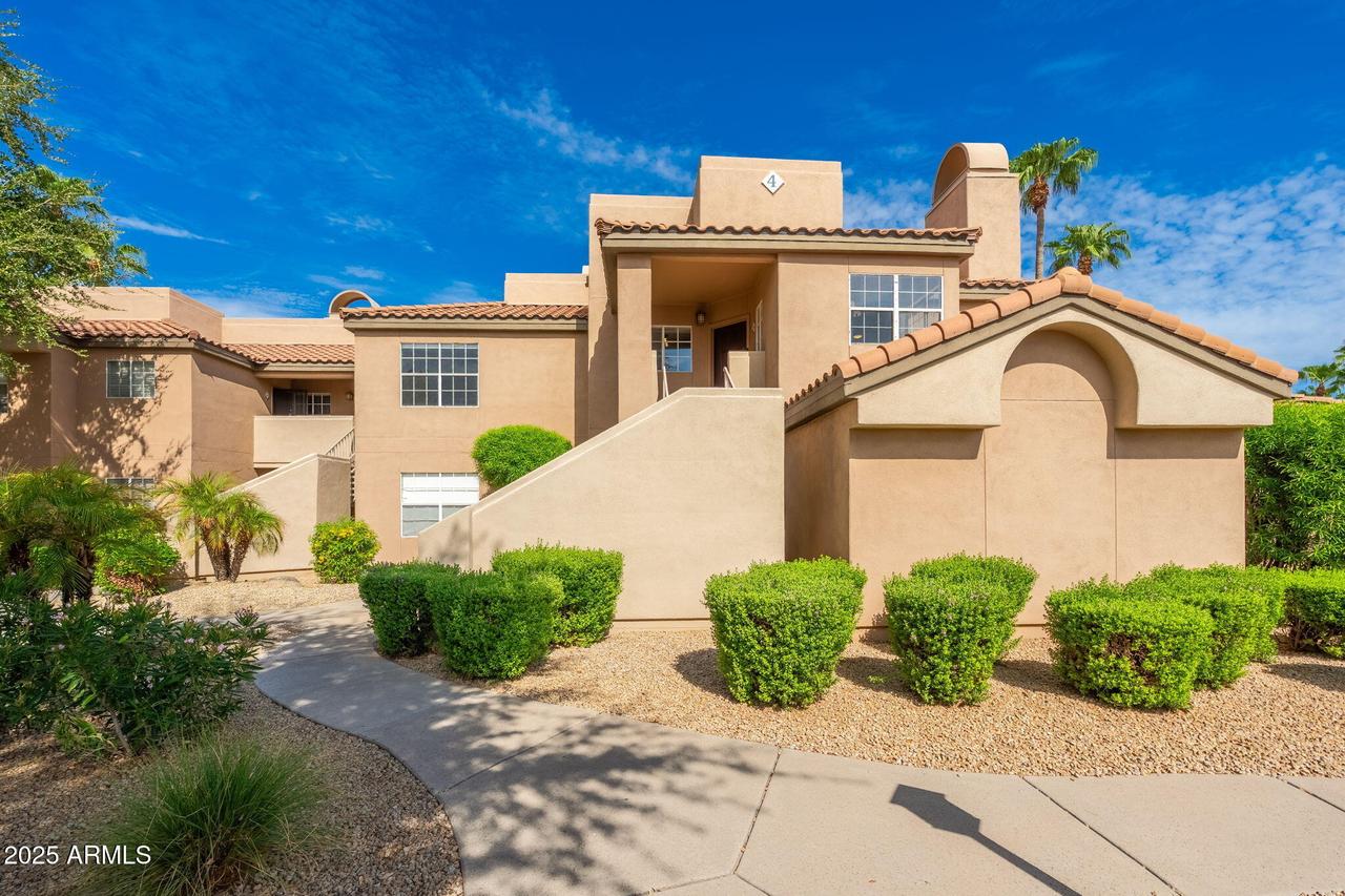 10101 N Arabian Tr. #2016, Scottsdale, AZ 85258
