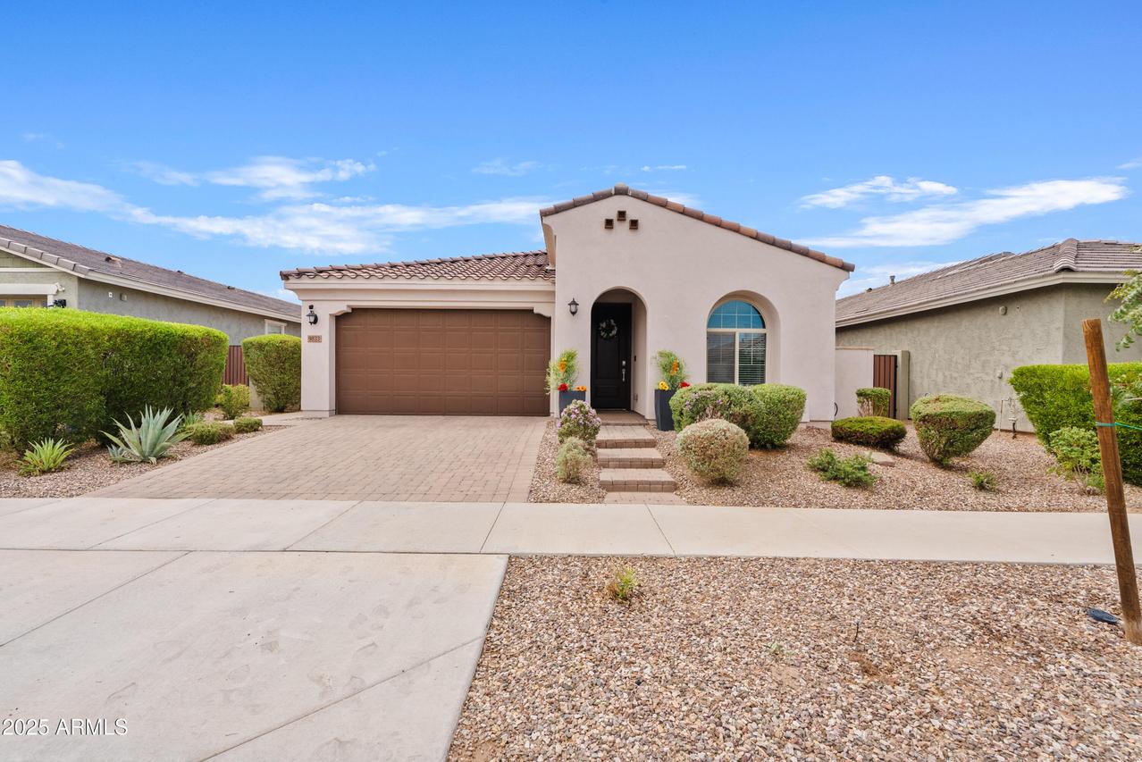 9833 E Red Giant Dr., Mesa, AZ 85212