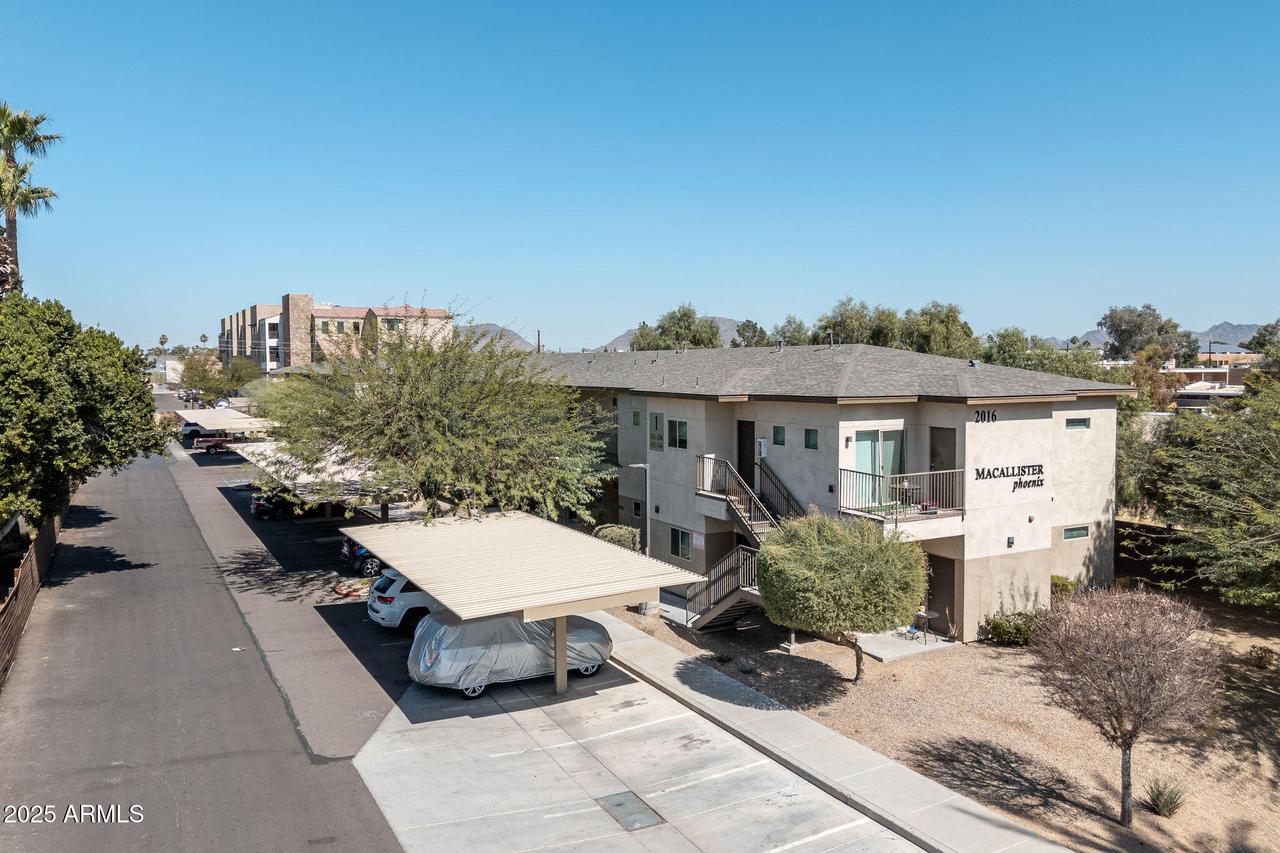 2016 W Orangewood Ave., Phoenix, AZ 85021
