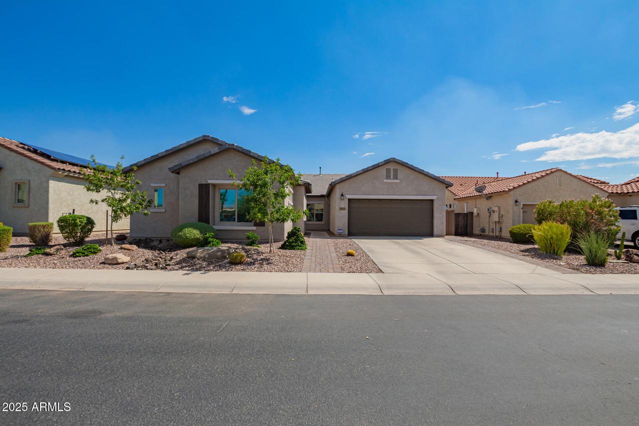 5727 W Admiral Way, Florence, AZ 85132