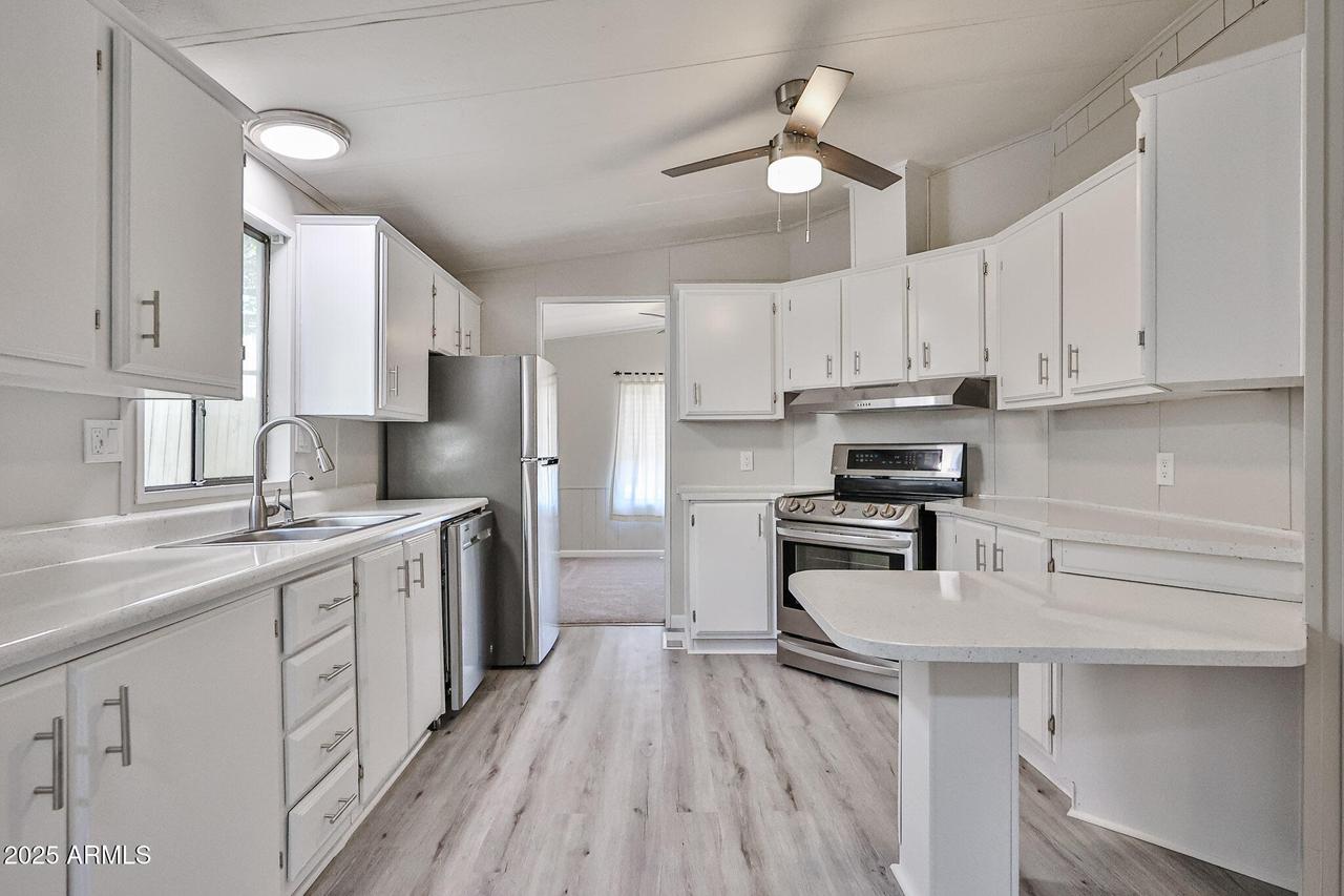 10951 N 91 Ave. #23, Peoria, AZ 85345