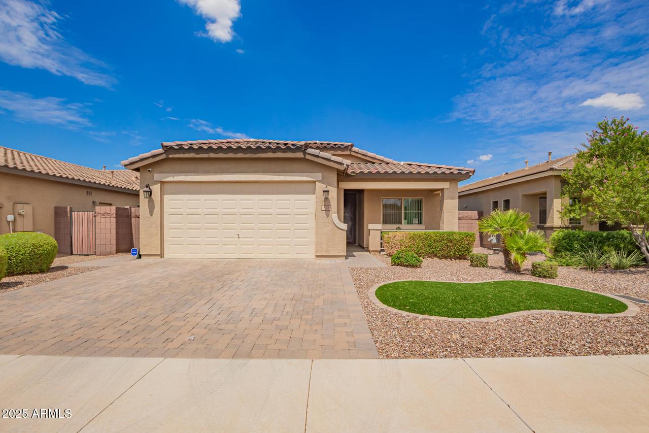 878 W Banyan Ave., San Tan Valley, AZ 85140