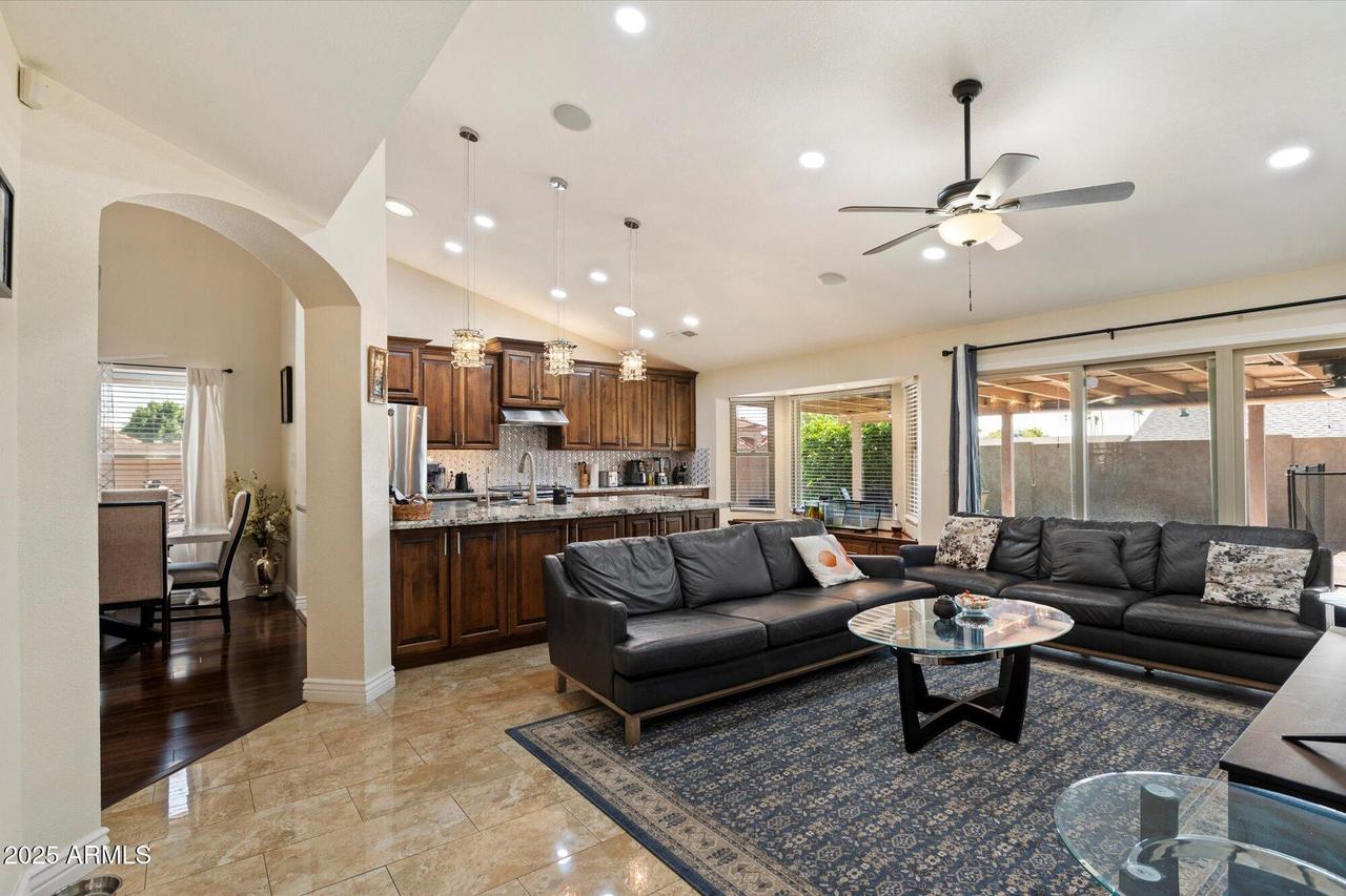 19002 N 12th Pl., Phoenix, AZ 85024