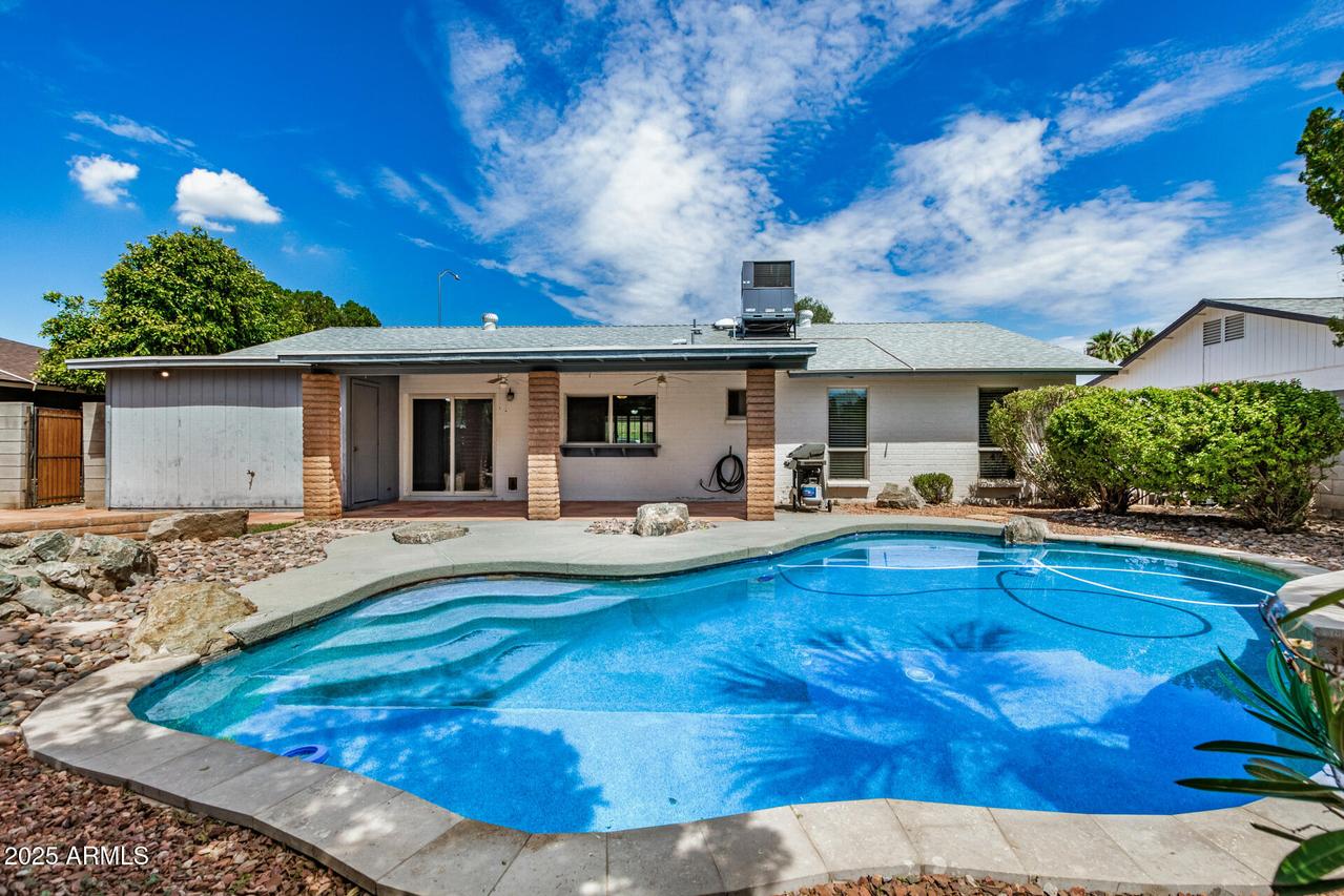 905 W Lobo Ave., Mesa, AZ 85210