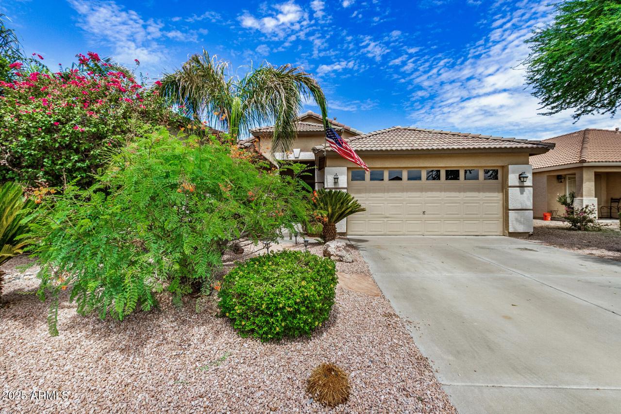 2260 W Mineral Butte Dr., San Tan Valley, AZ 85144
