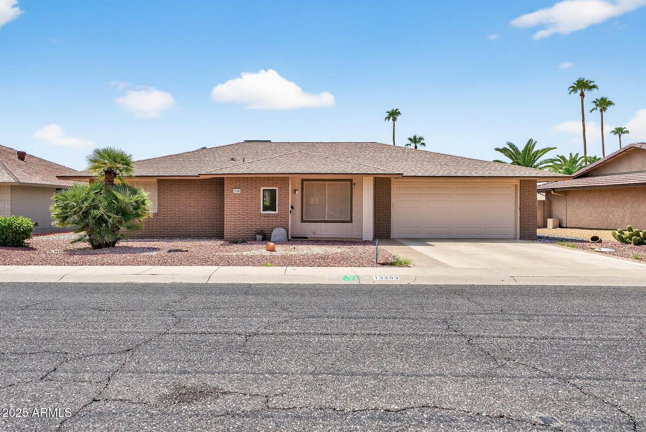 13203 W Castlebar Dr., Sun City West, AZ 85375
