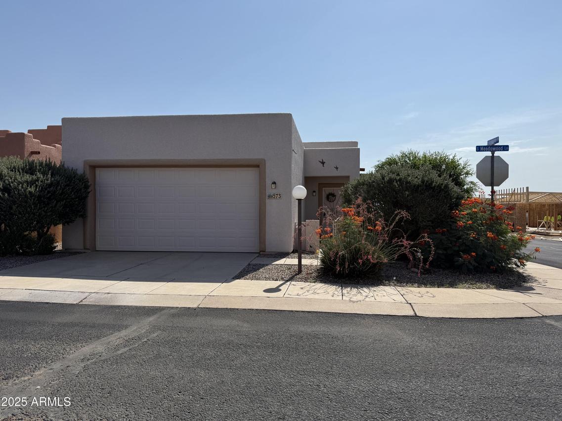 573 S Meadowood Ln., Sierra Vista, AZ 85635