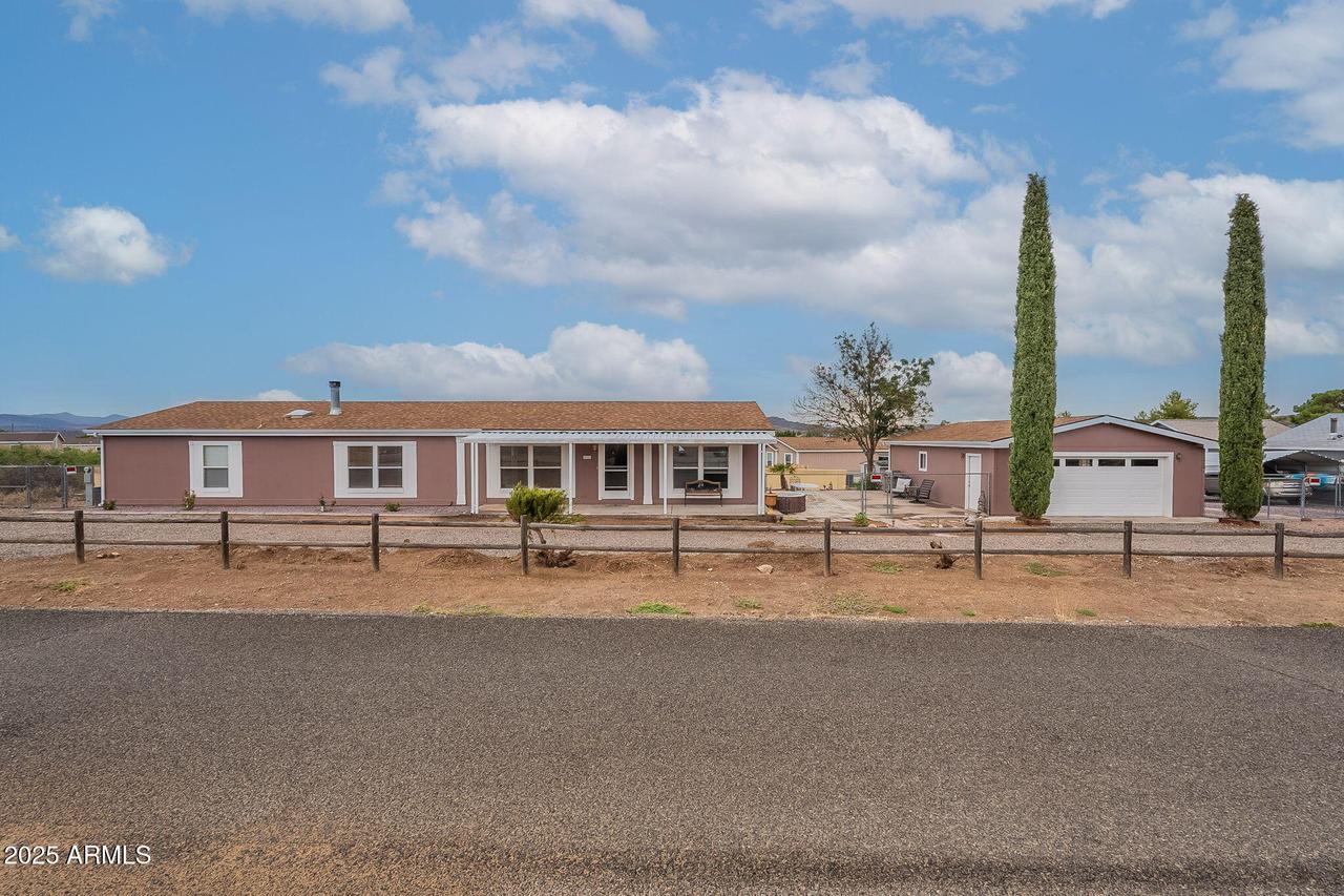 20161 E Horseshoe Ln., Mayer, AZ 86333
