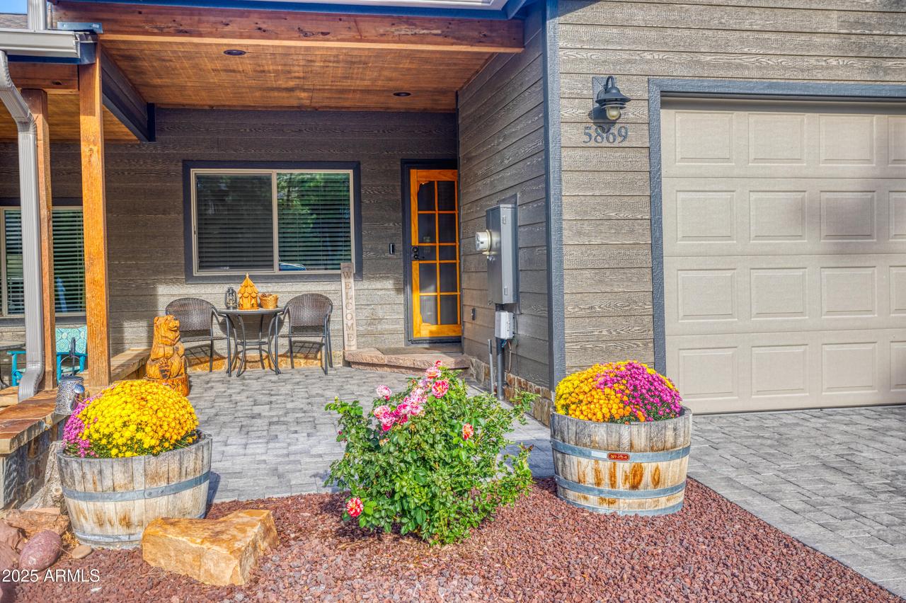 5869 Saturn Dr., Lakeside, AZ 85929