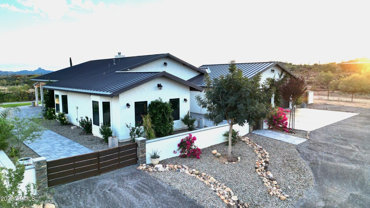 3860 Pura Vida Tr., Wickenburg, AZ 85390