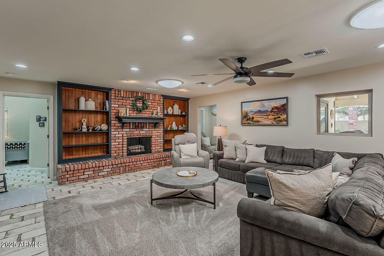 12810 N 17th Ave., Phoenix, AZ 85029