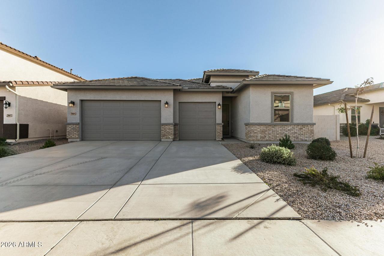 7029 E Brushy Bill Rd., San Tan Valley, AZ 85143