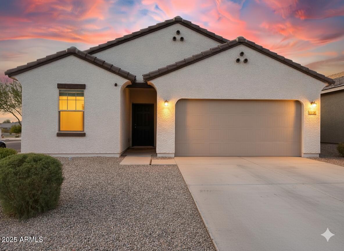 6422 W Magdalena Ln., Laveen, AZ 85339