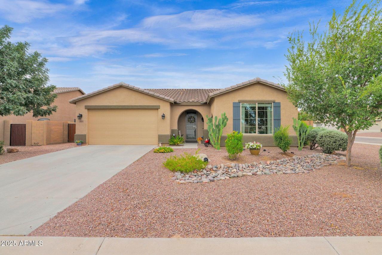 2025 W Desert Spring Way, San Tan Valley, AZ 85144
