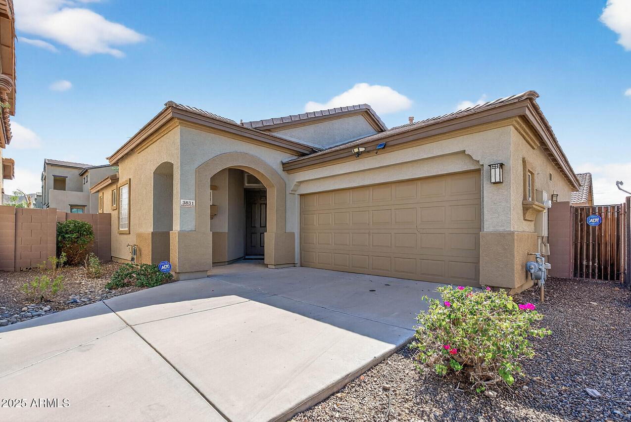 3831 E Pollack St., Phoenix, AZ 85042