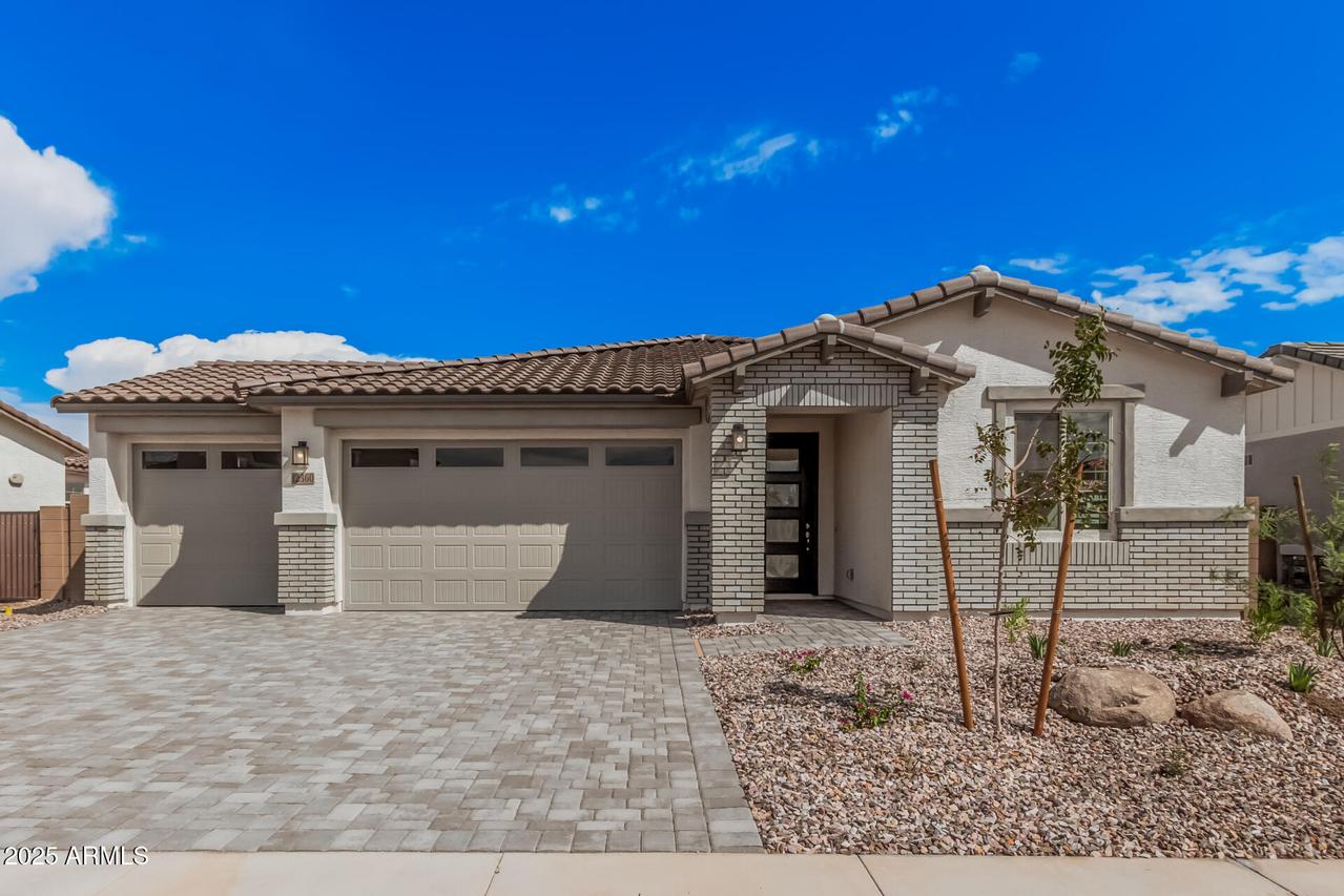 12360 W Parkway Ln., Avondale, AZ 85323