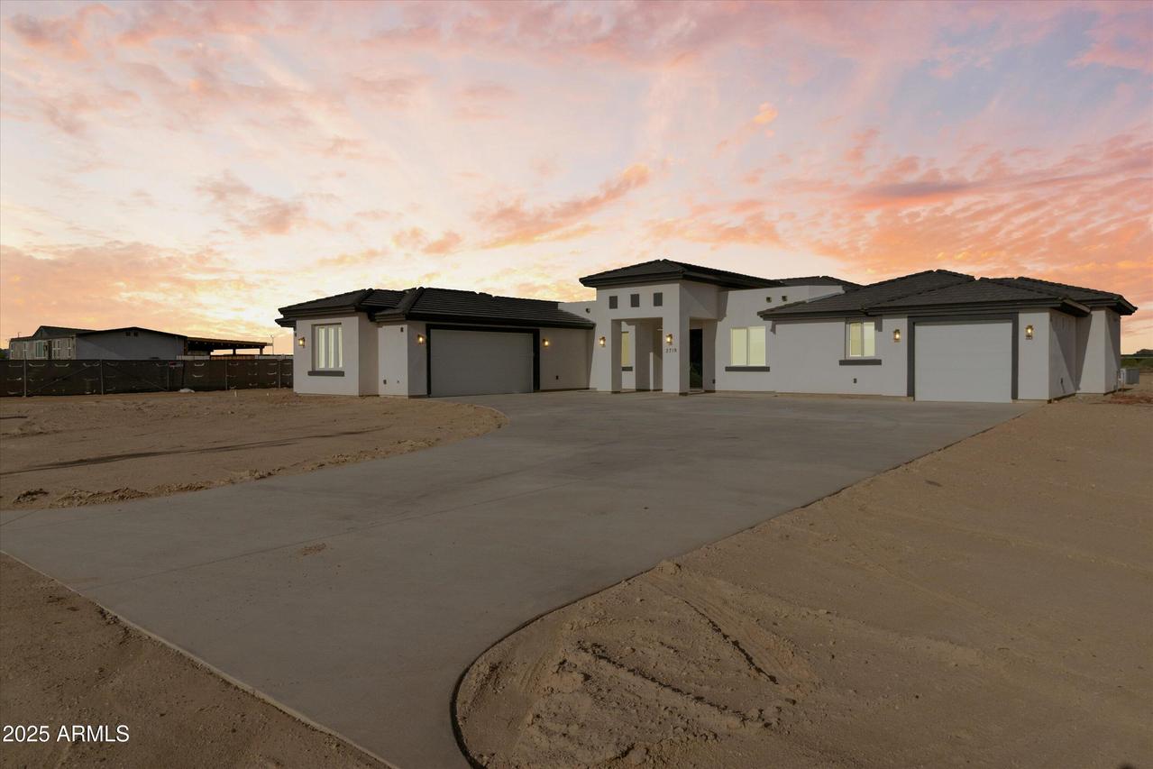 3719 S 335th Ave., Tonopah, AZ 85354