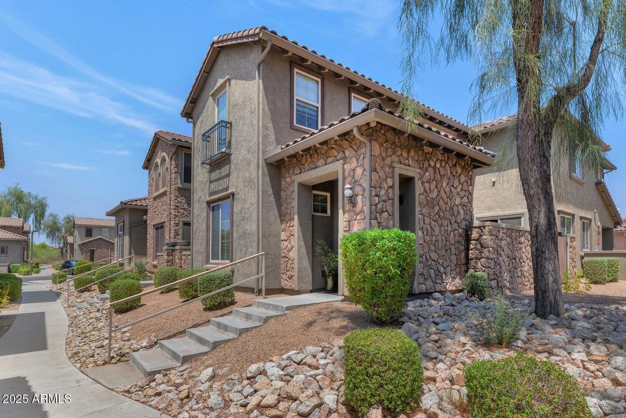 21837 N 39th St., Phoenix, AZ 85050