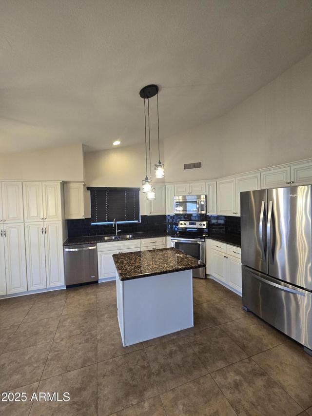 2520 E Granite View Dr., Phoenix, AZ 85048