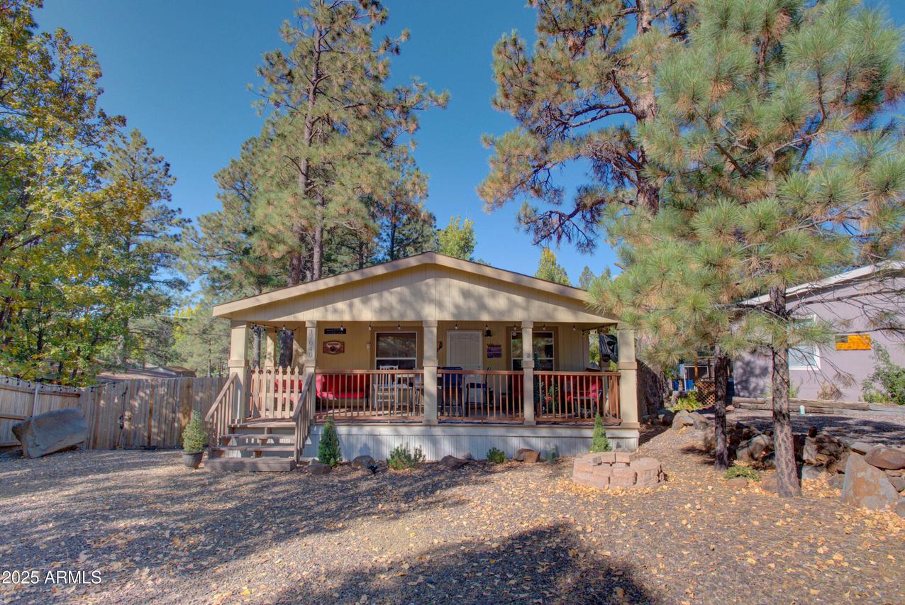 17040 Big Sky Dr., Munds Park, AZ 86017
