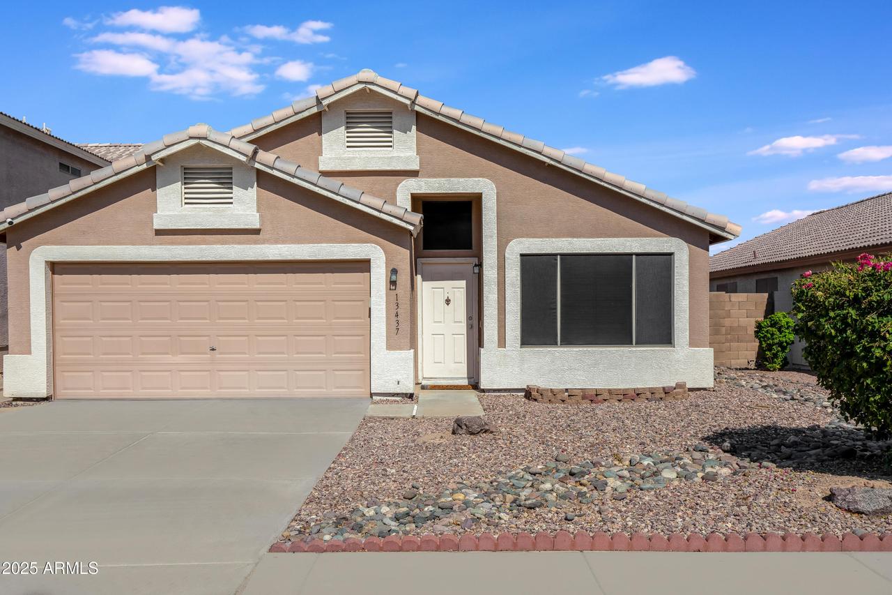 13437 N 84th Dr., Peoria, AZ 85381