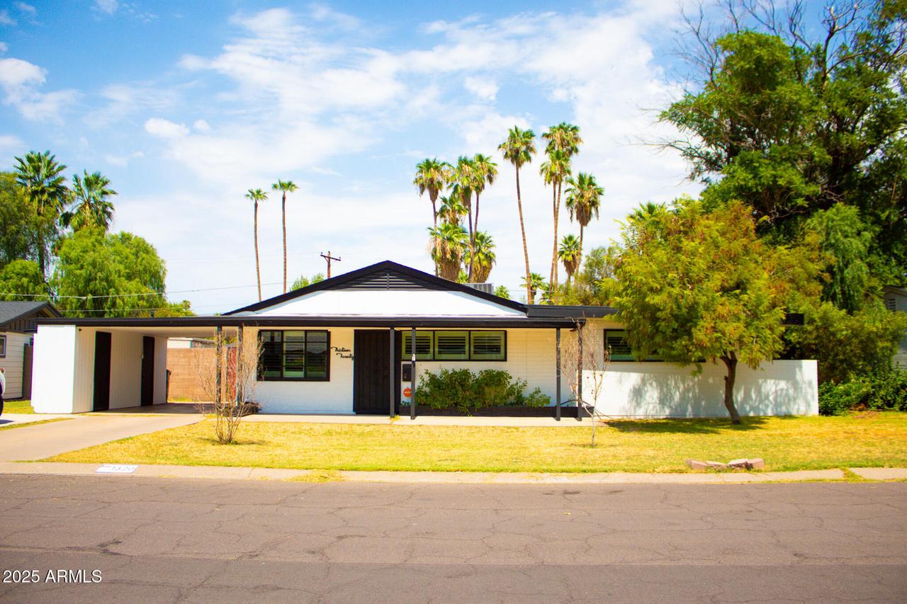 1320 W Rovey Ave., Phoenix, AZ 85013