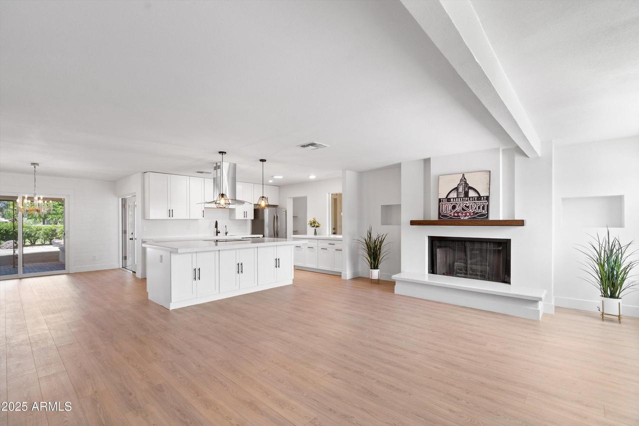 11220 N 109th Ave., Sun City, AZ 85351