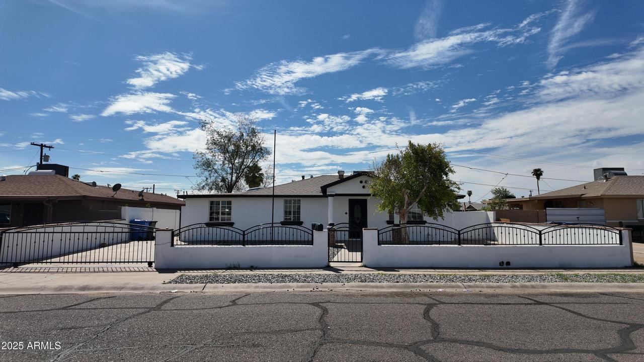 1340 N 38th Dr., Phoenix, AZ 85009