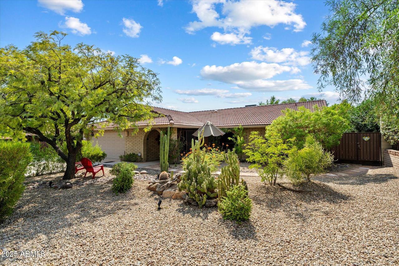 14242 N 9th St., Phoenix, AZ 85022