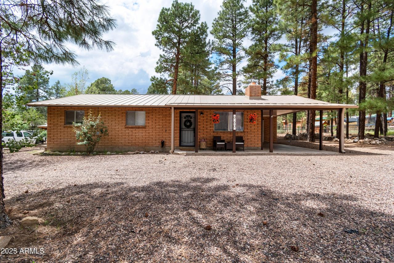 960 N 32nd Ave., Show Low, AZ 85901