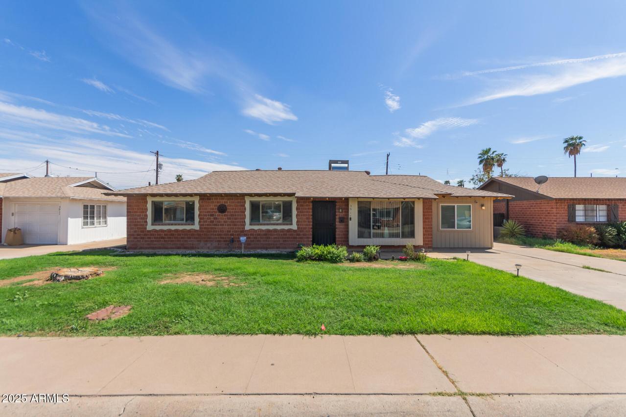 3917 W Marlette Ave., Phoenix, AZ 85019
