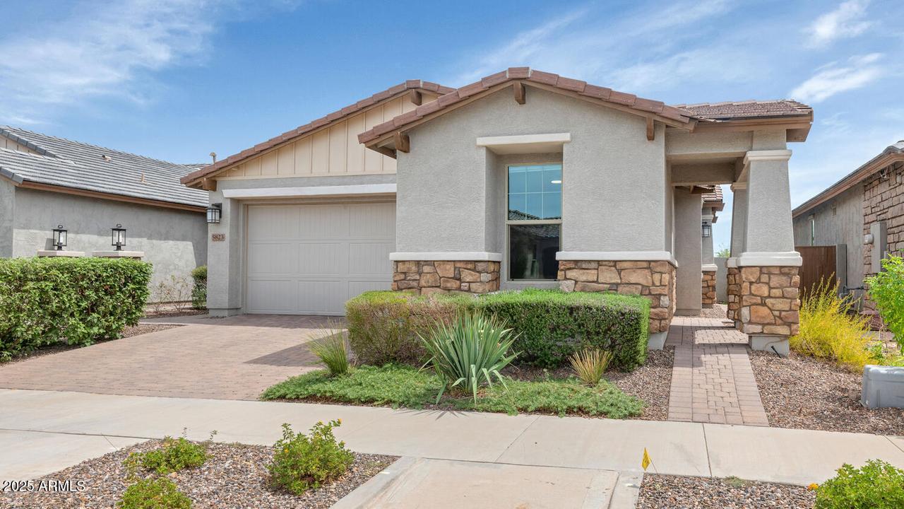 5823 S Del Rancho, Mesa, AZ 85212