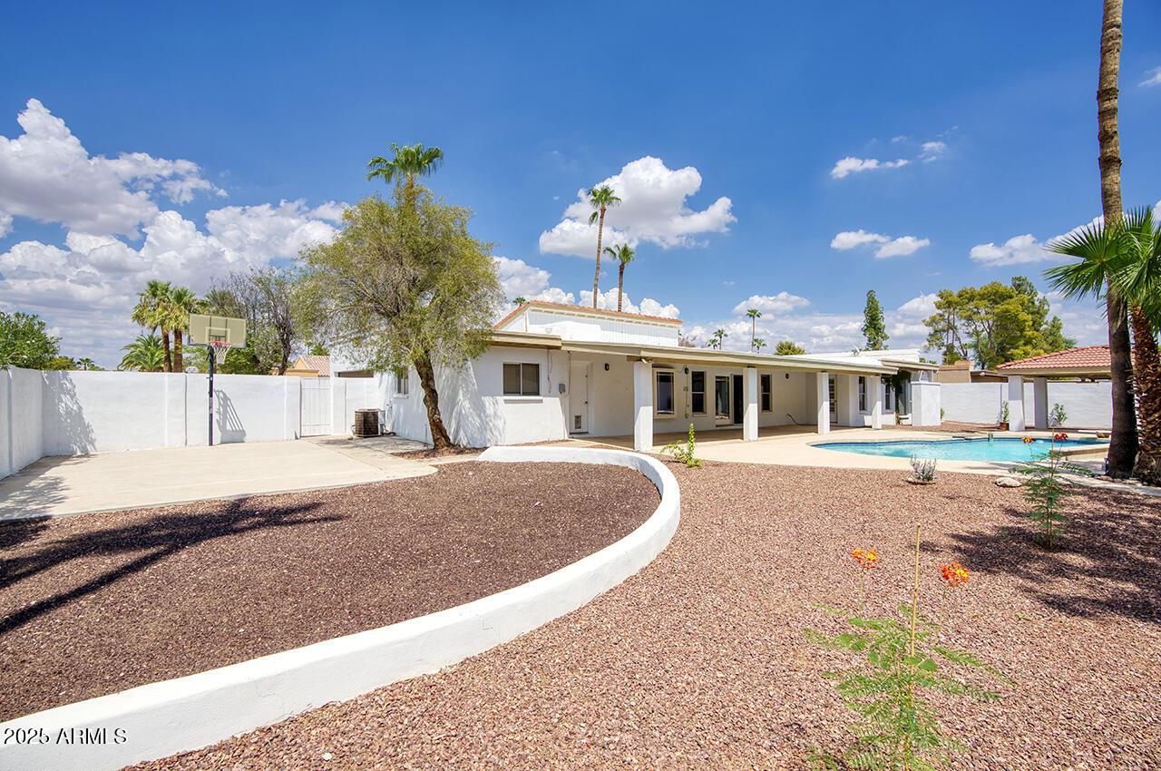 5701 E Windrose Dr., Scottsdale, AZ 85254