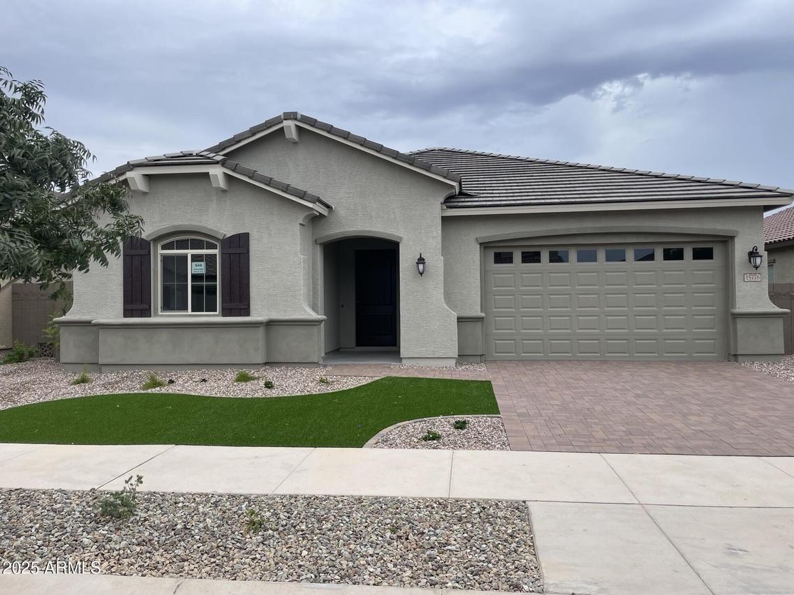 15776 W Mariposa Grande, Surprise, AZ 85387