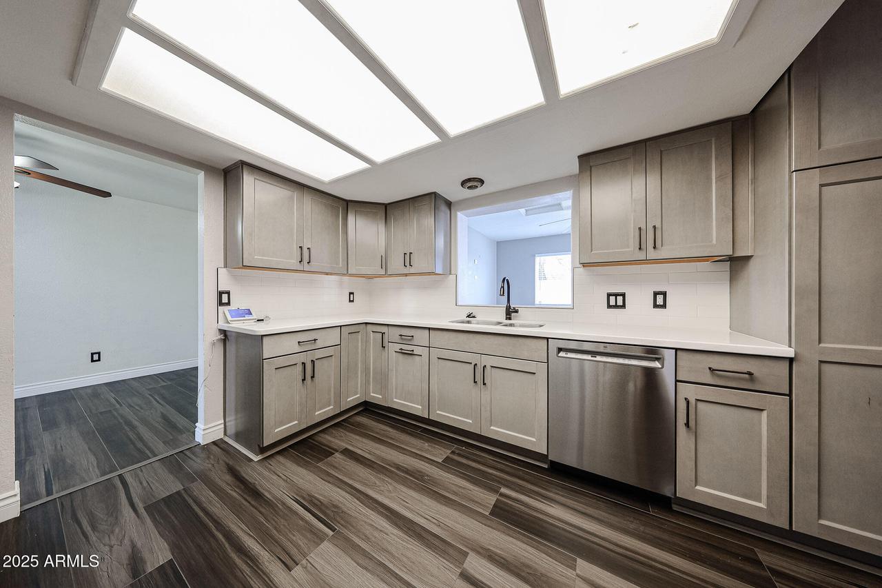 5434 N 74th Dr., Glendale, AZ 85303