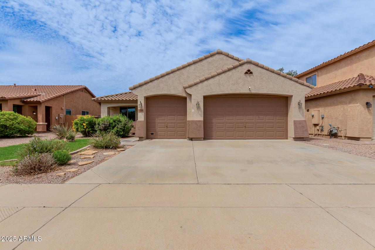 32190 N Cat Hills Ave., San Tan Valley, AZ 85144