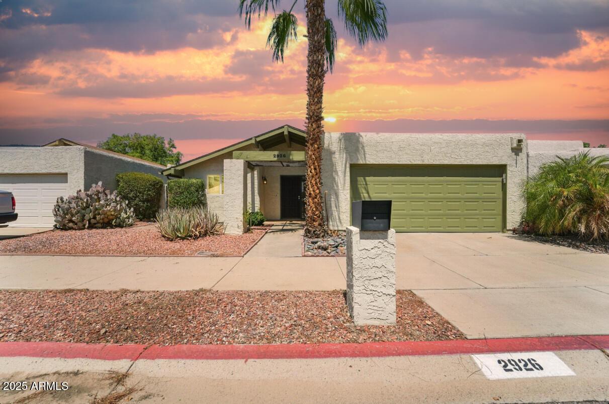 2926 W Altadena Ave., Phoenix, AZ 85029