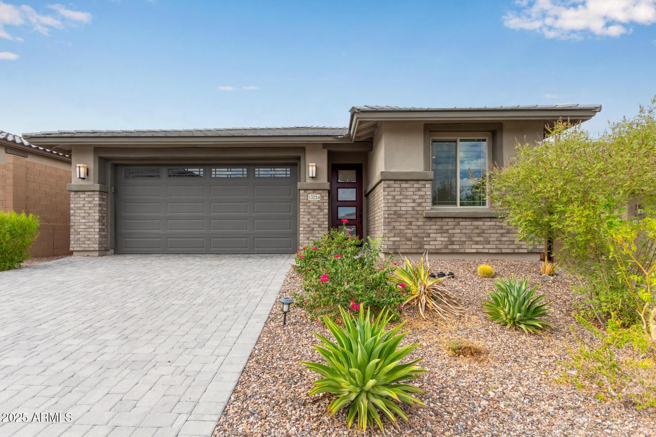 13224 W Crimson Ter., Peoria, AZ 85383