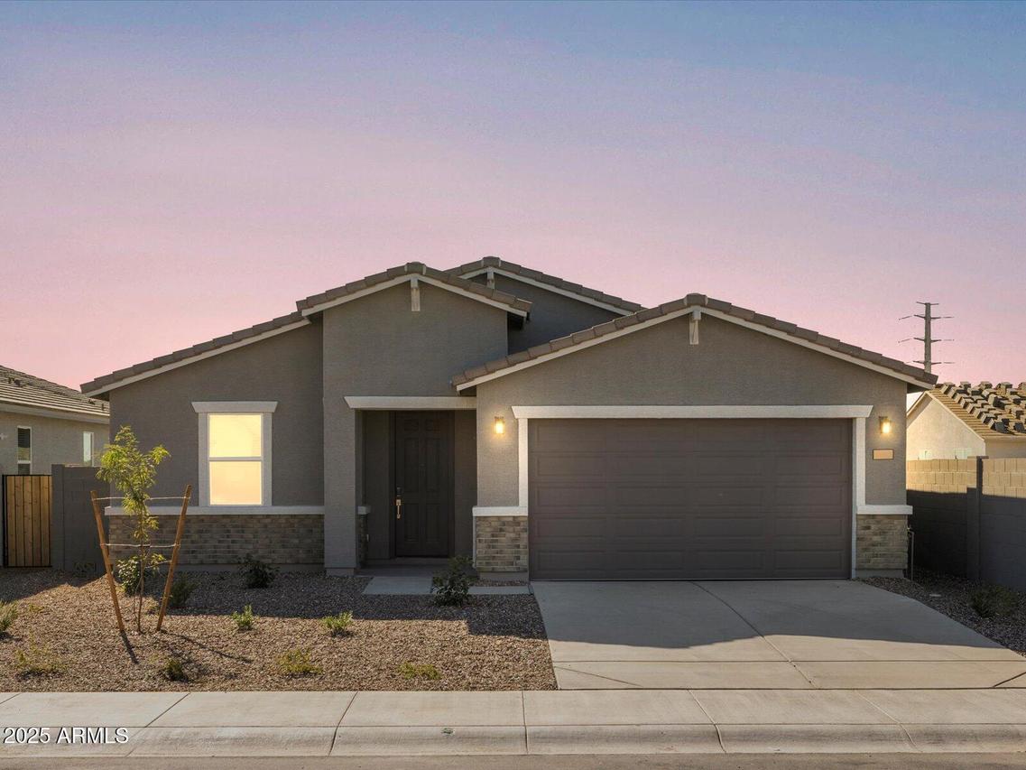 2563 E Grenache Rd., San Tan Valley, AZ 85143