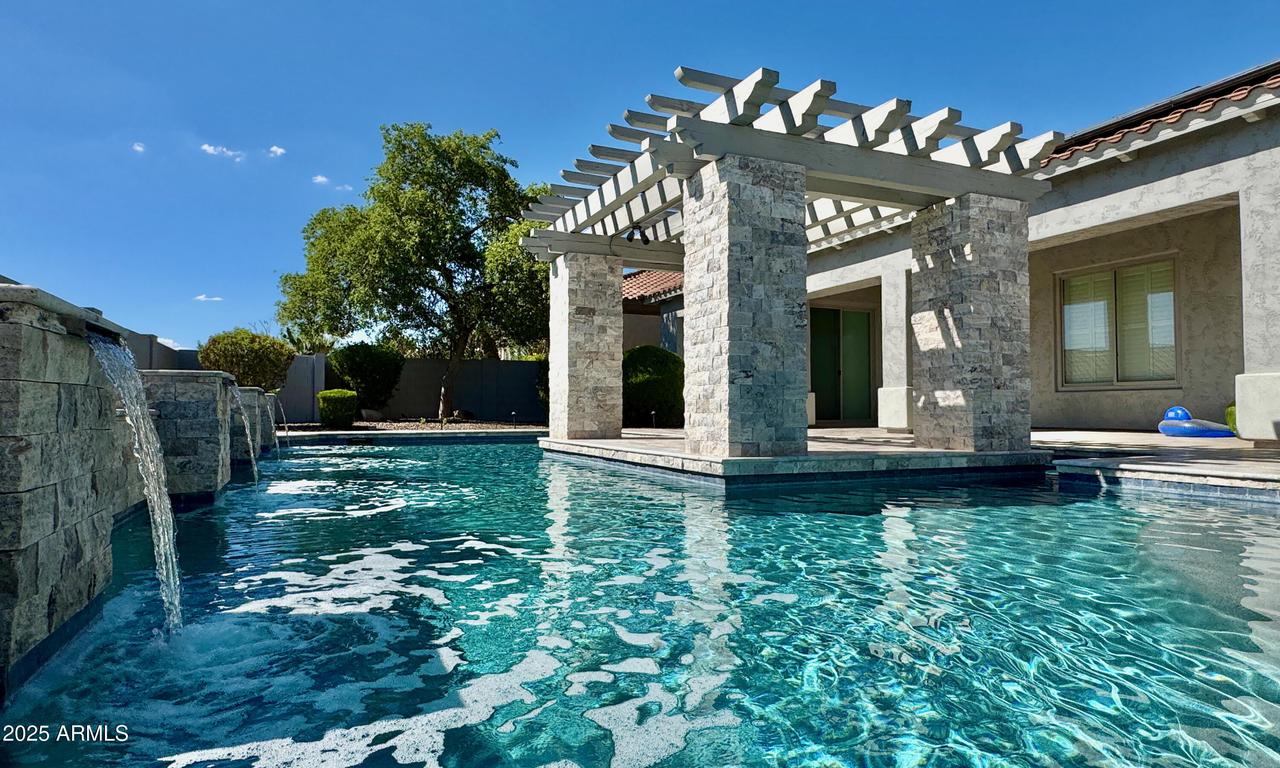 1705 W Parnell Dr., Phoenix, AZ 85085