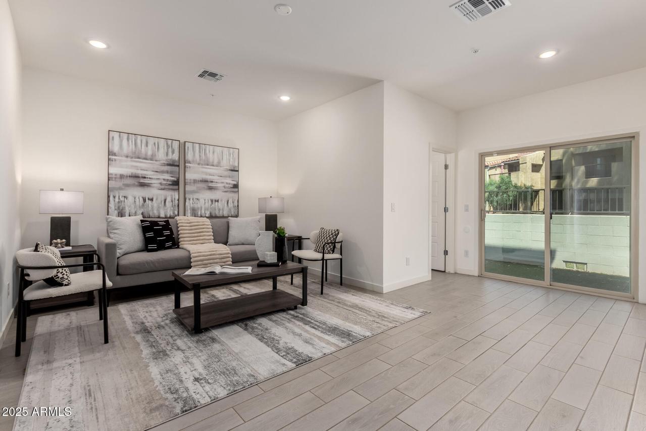 8255 N 22nd Dr., Phoenix, AZ 85021