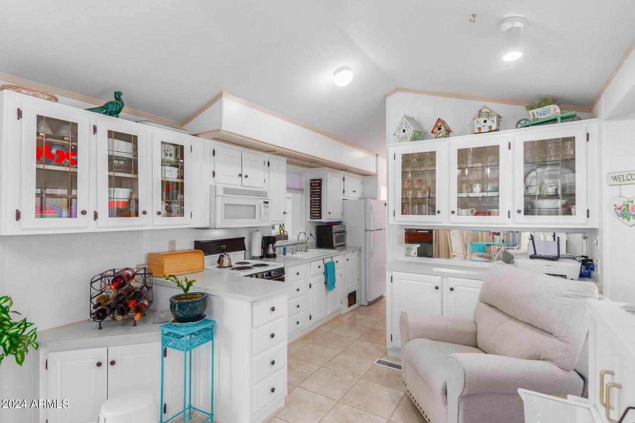 101 Kaolin Dr., Apache Junction, AZ 85119