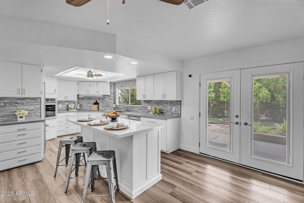 654 S 83rd Way, Mesa, AZ 85208