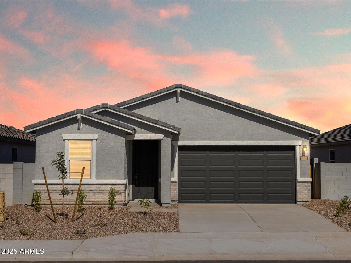 2542 E Fortana Dr., San Tan Valley, AZ 85143