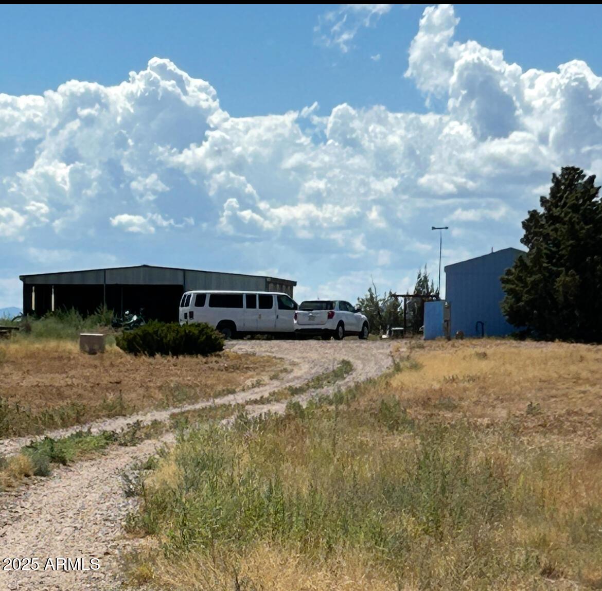 1805 W Carriage Ln., Paulden, AZ 86334